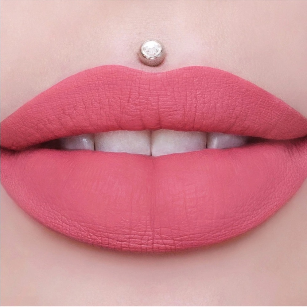 JEFFREE STAR ROSE MATTER VELOUR LIQUID LIPSTICK New in Box